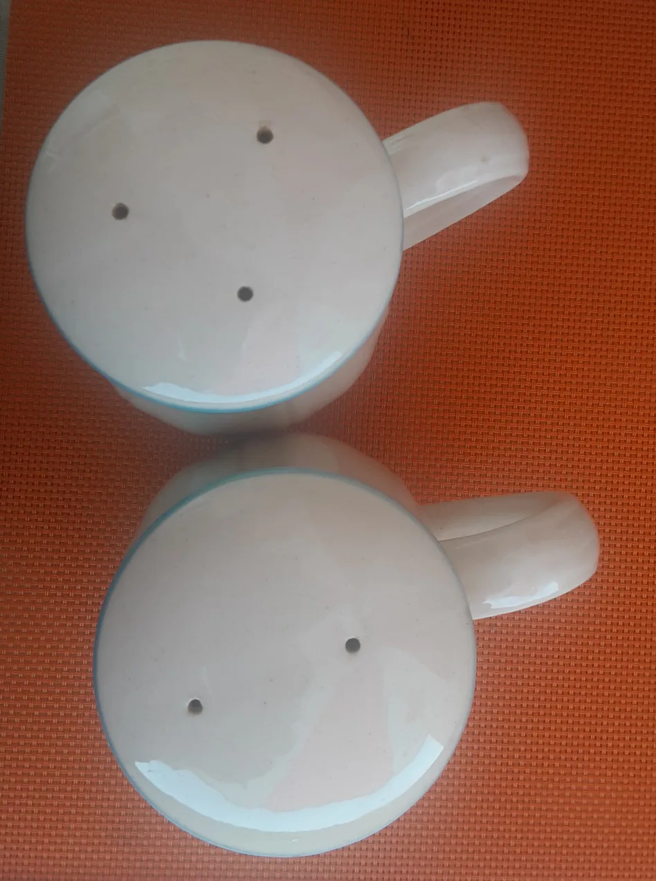 Vintage Salt & Pepper Shakers - Taiwan image indicator(3)