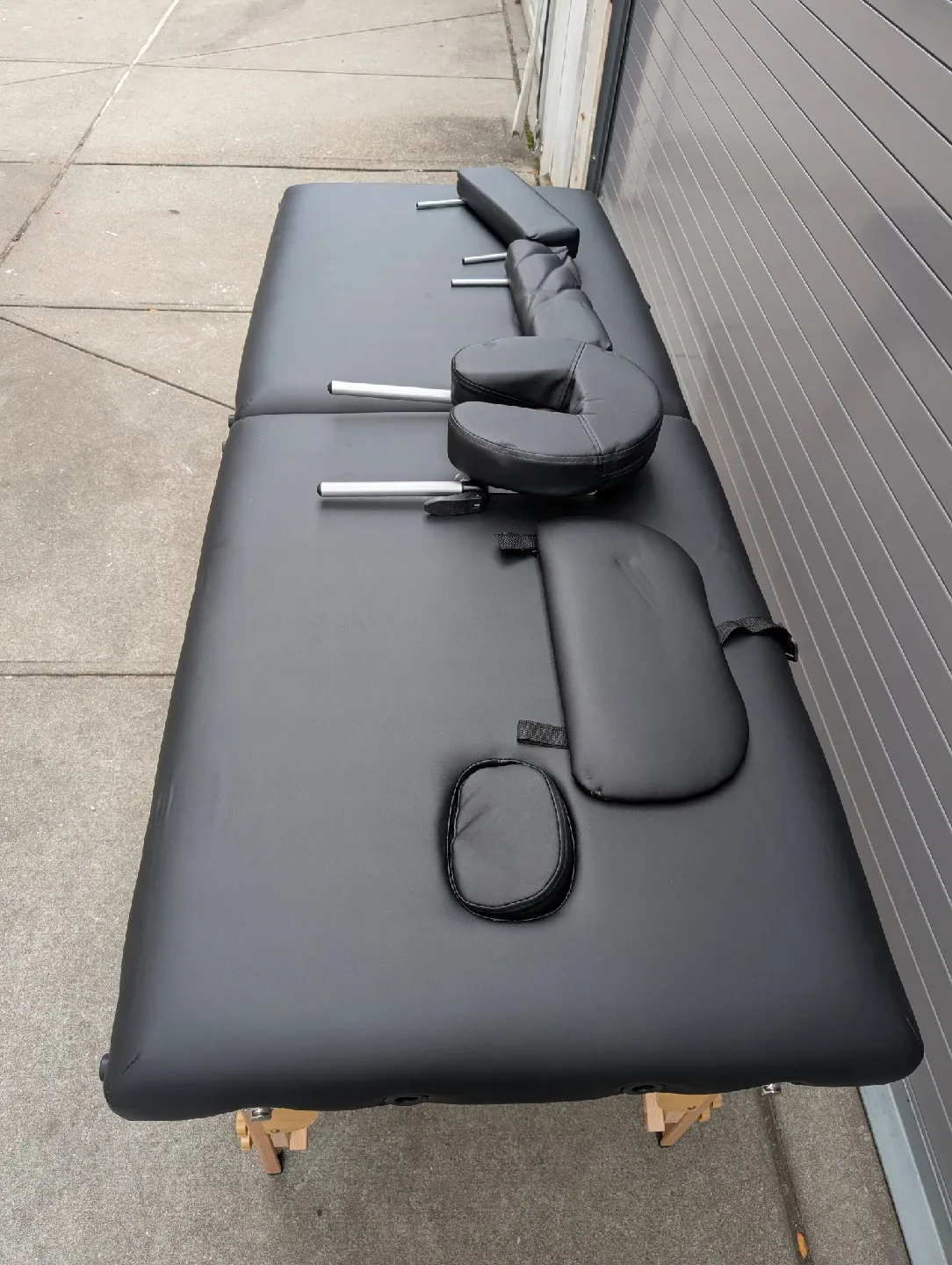 Portable Massage Table - Black image indicator(3)