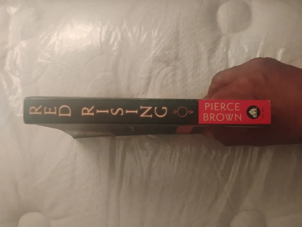 Red Rising by Pierce Brown image indicator(5)