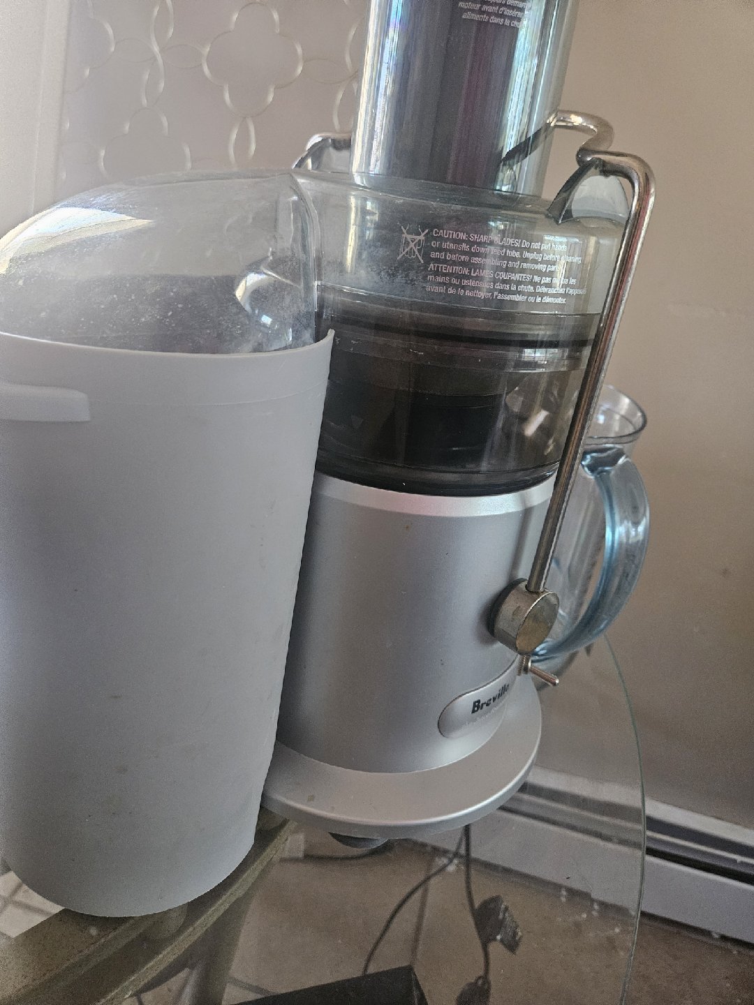 Must Go by ASAP: Breville Juicer - photo 2
