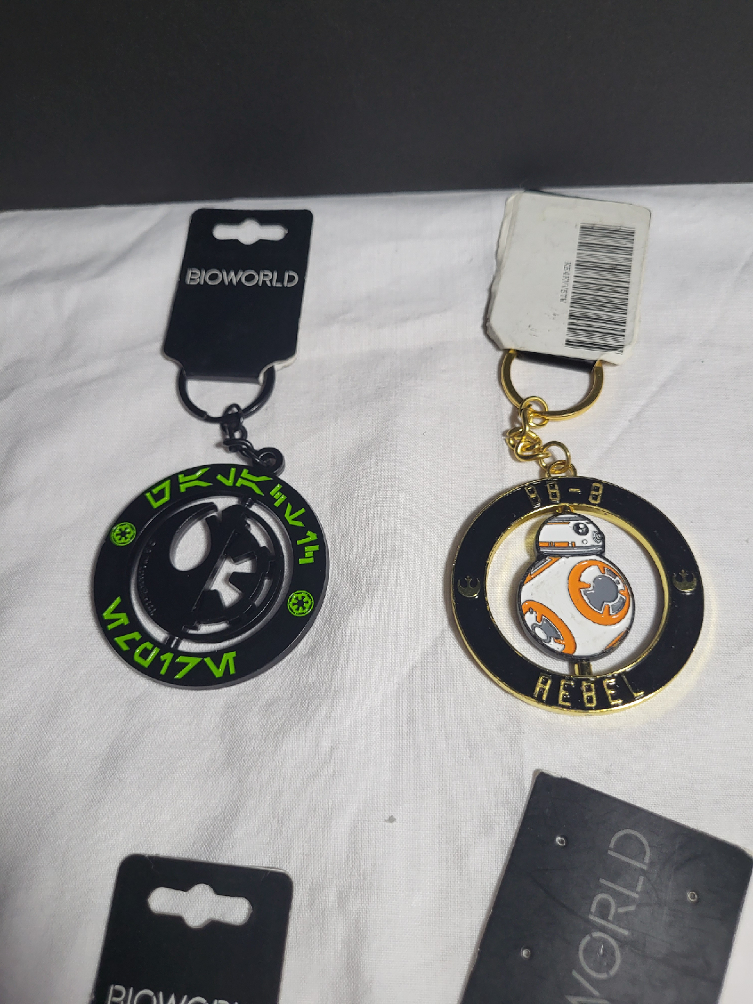 Bioworld Star Wars, Justice League Keychains - photo 3