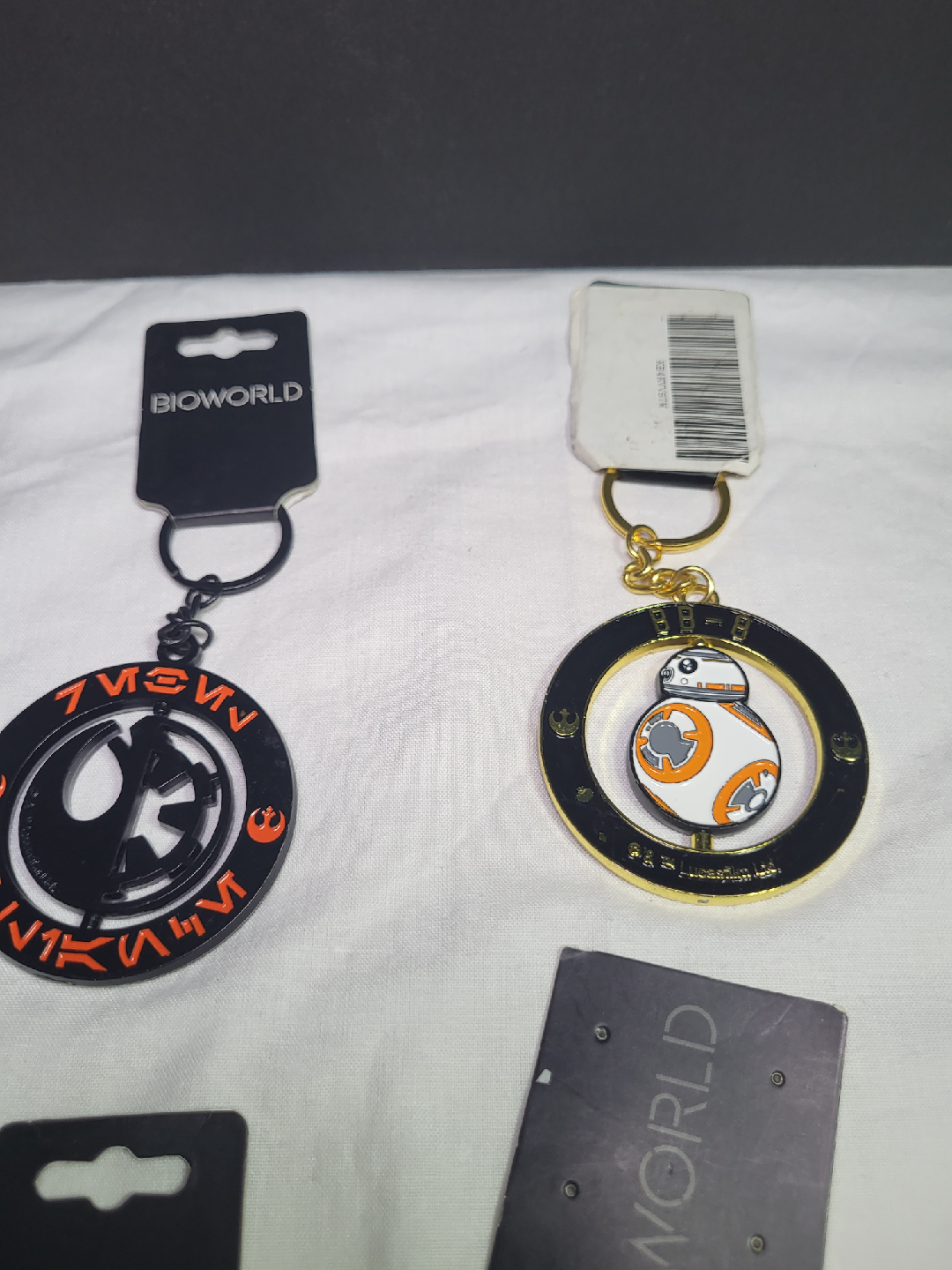 Bioworld Star Wars, Justice League Keychains - photo 5
