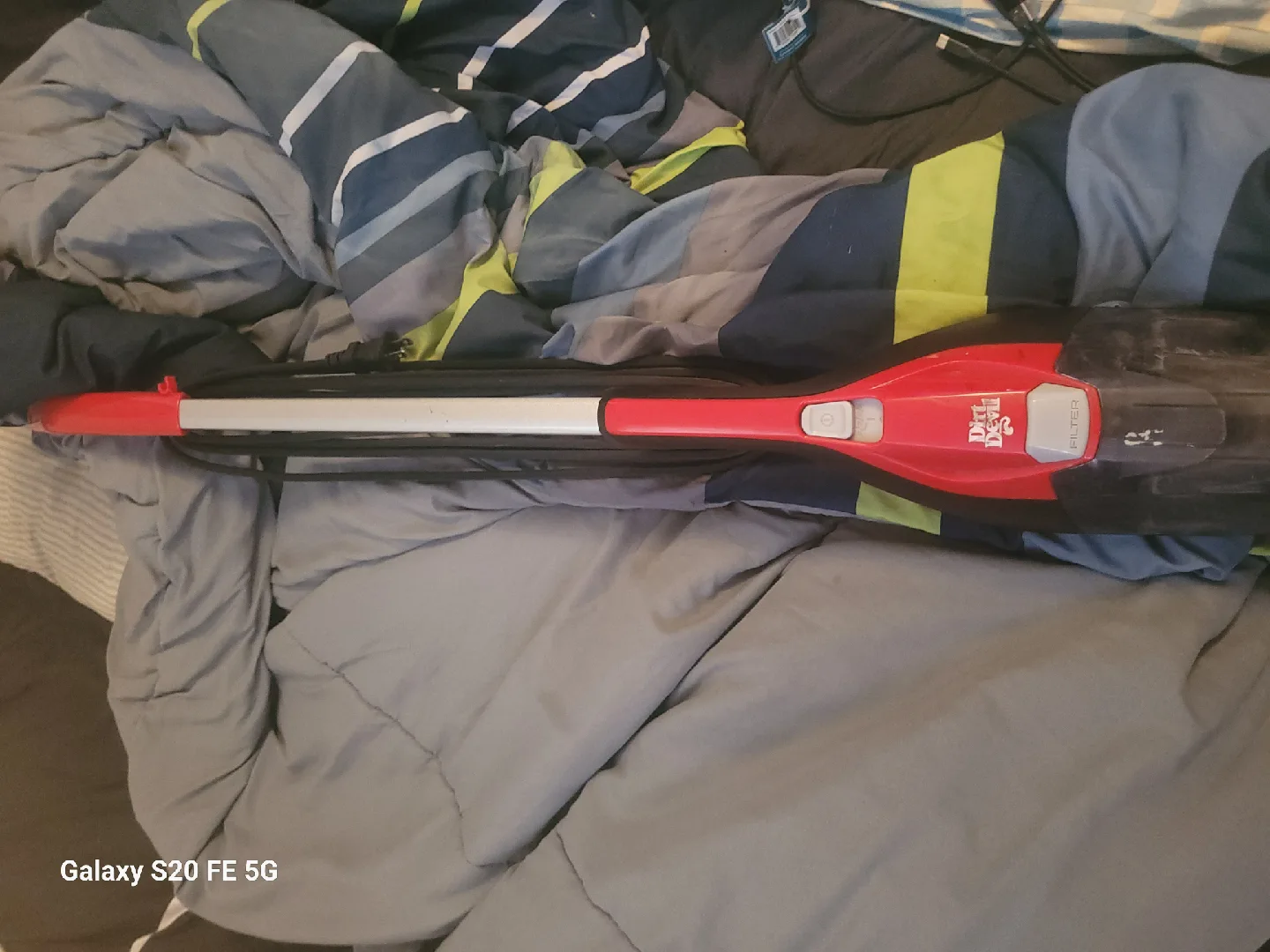 Dirt Devil Stick Vacuum image indicator(2)