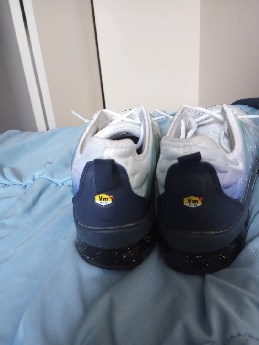 Nike Air VaporMax Plus/ Blizzard image indicator(4)