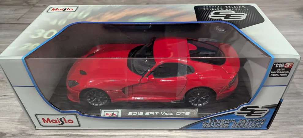 Maisto 2013 SRT Dodge Viper GTS