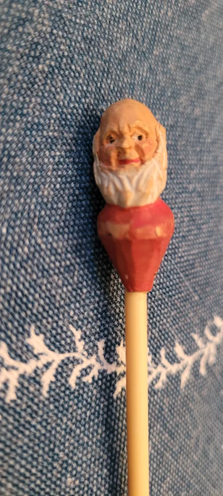 Hand chip-carved knitting needles image indicator(3)