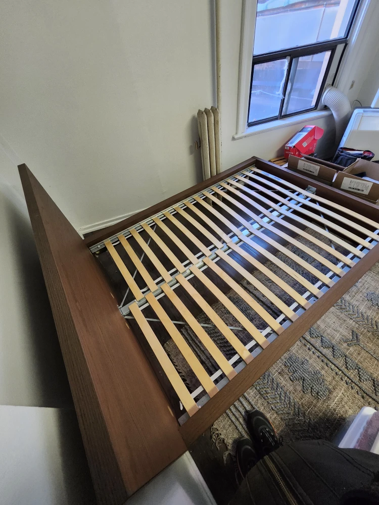 Queen Size Bed Frame - photo 2