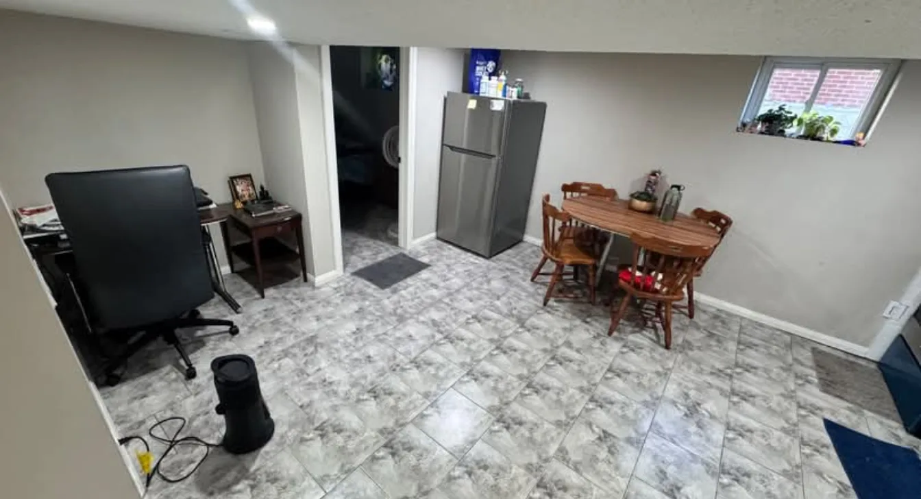 1 Bedroom Basement Apartment image indicator(7)