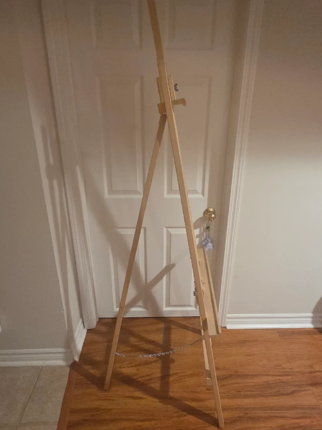Wooden  Easel - Like New! image indicator(3)