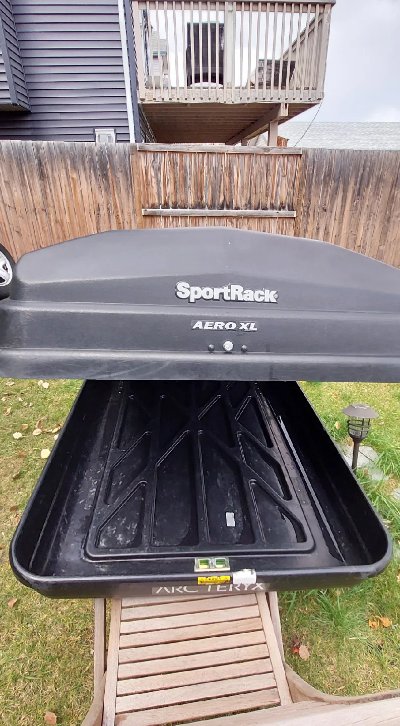 SportRack Aero XL Roof Cargo Box - Black image indicator(6)