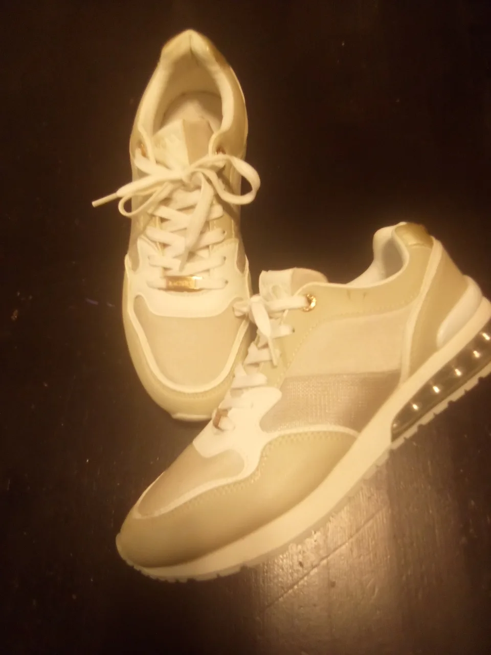 Mexx Cream & Gold Women's Sneakers - Size 9 image indicator(3)