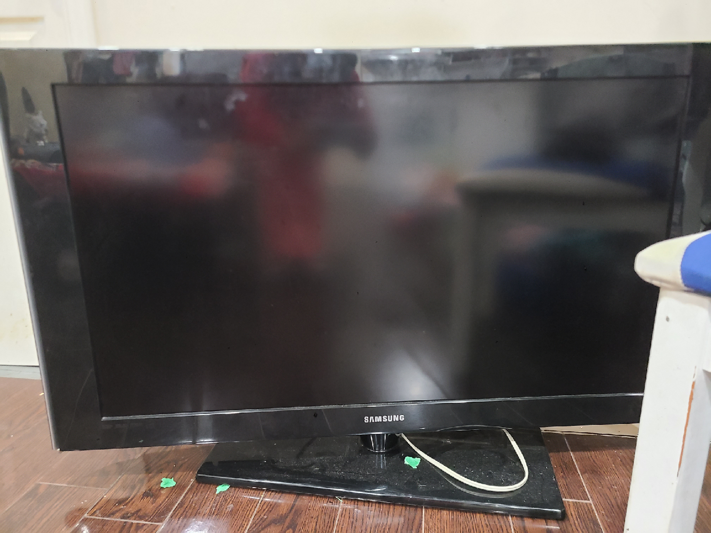 Samsung TV - Great Condition - photo 2
