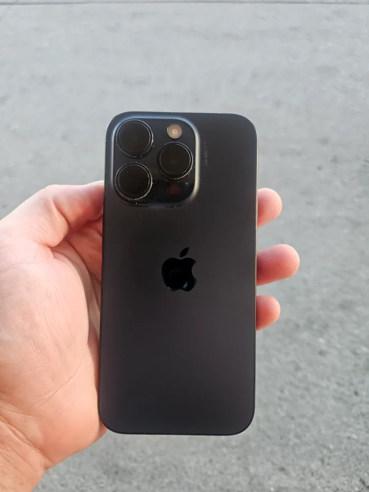 Used Iphone 15 Pro 128GB image indicator(3)