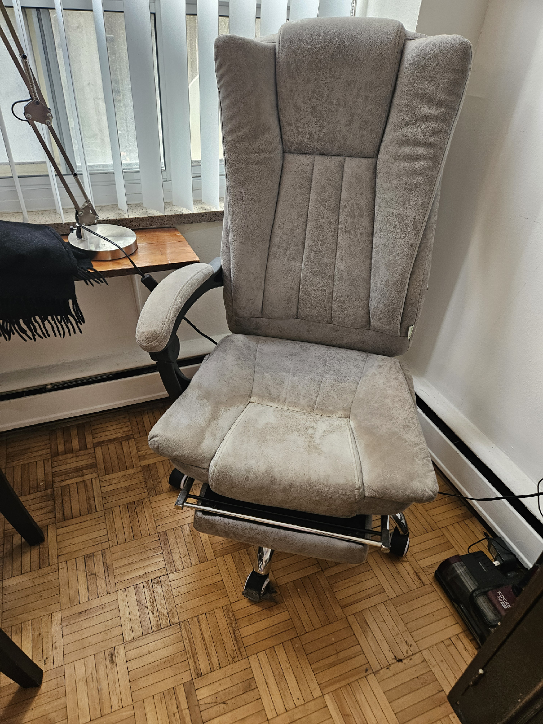 Grey Office Chair with Footrest - photo 2