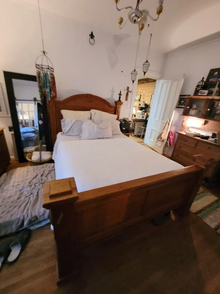 Queen size - Wooden Bed Frame with 10 inch memory foam mattress. image indicator(3)