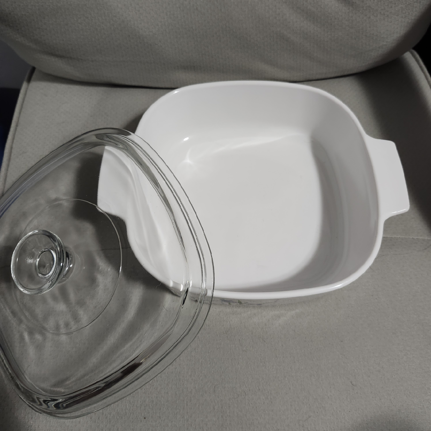 Corelle Square Baking Dish with Lid - photo 2