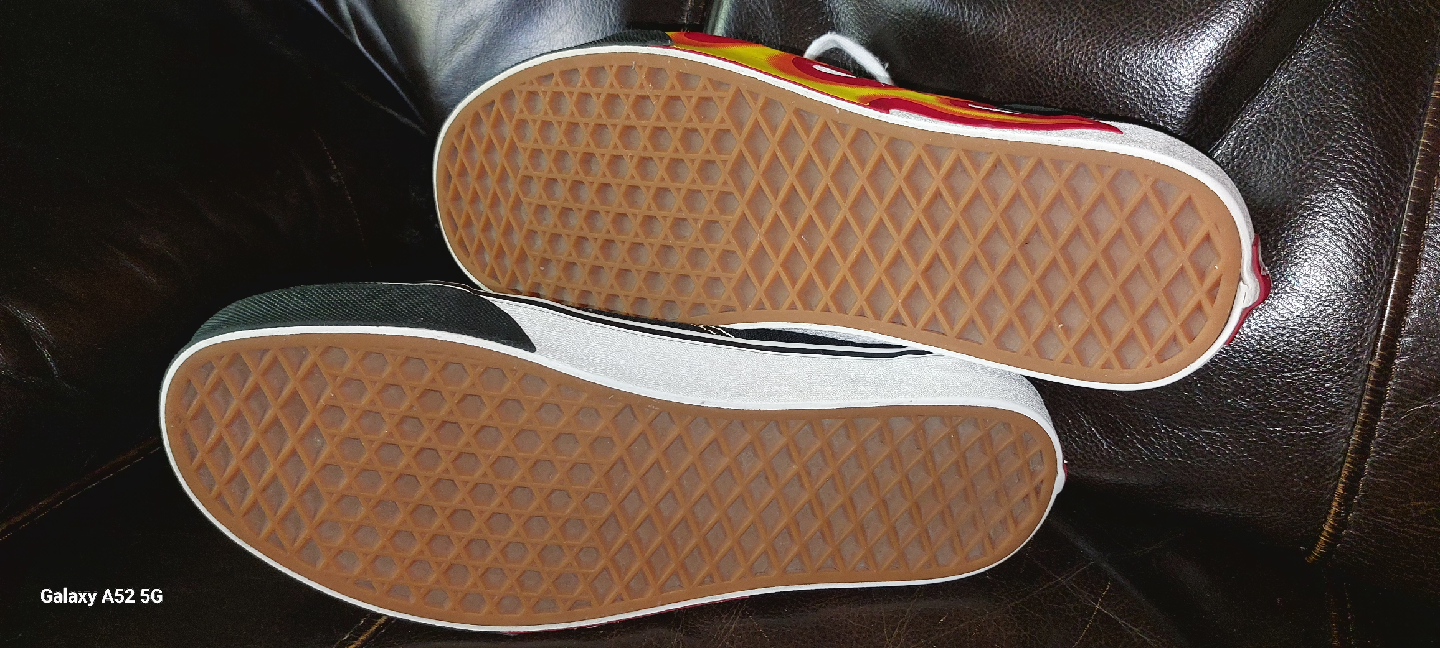 Vans Old Skool Flame Sneakers, Mens size 8, Womens 9.5 - photo 4