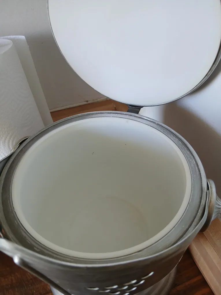 Silver Knight Cap Ice Bucket image indicator(2)