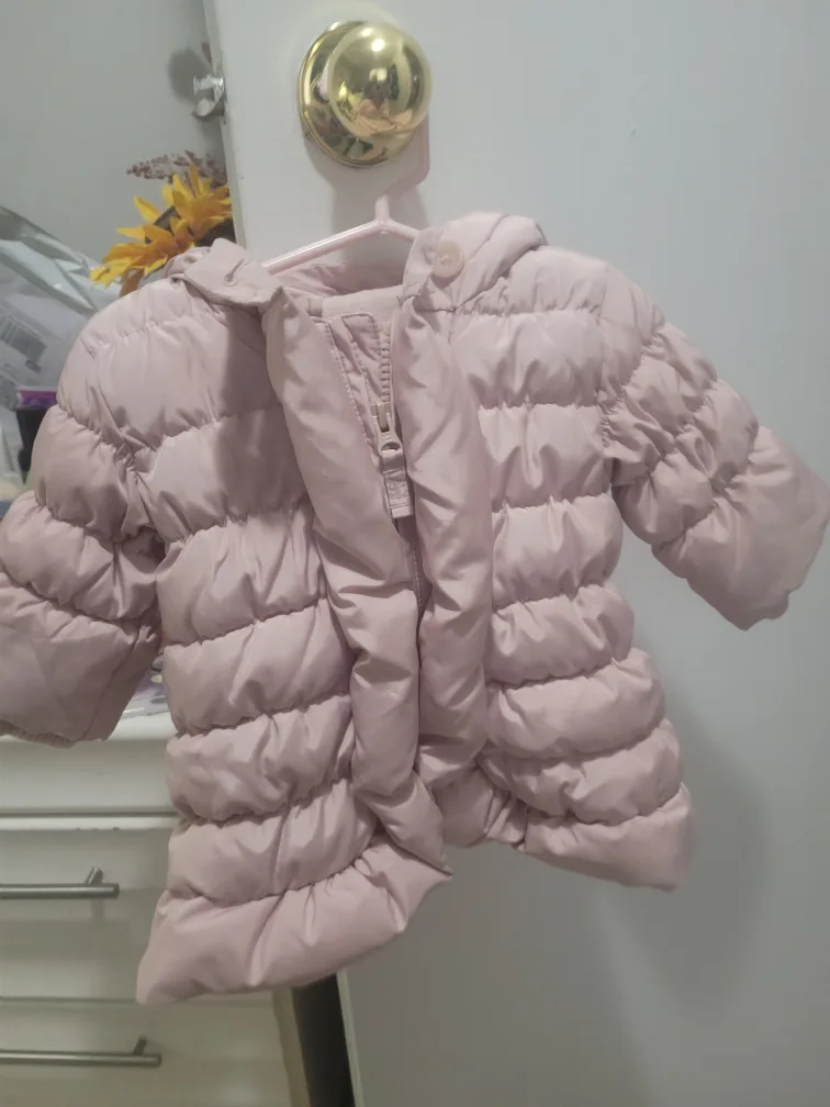 Gap Baby Puffer Jacket - Size 6-12 Months image indicator(3)