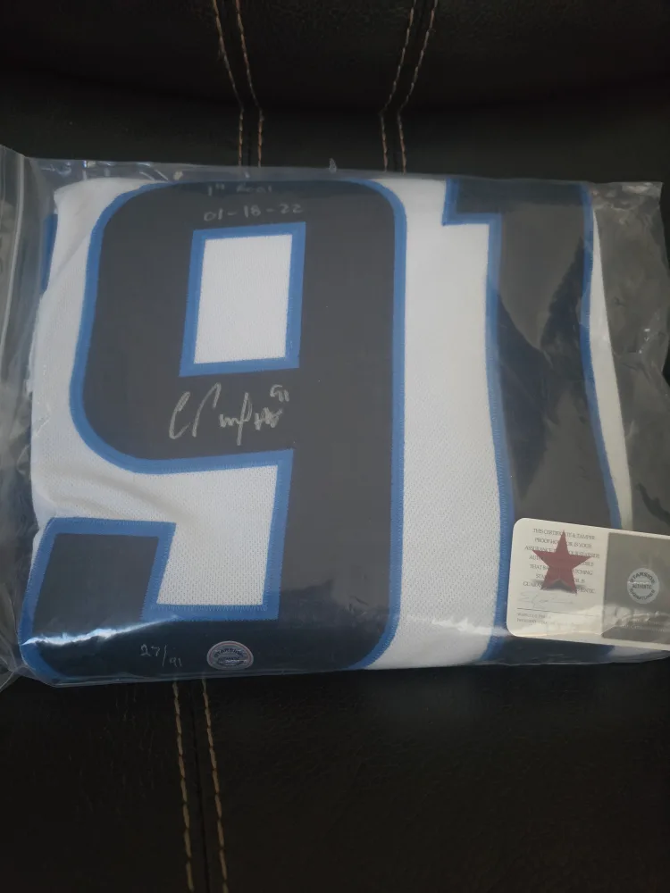 Autographed Perfetti Winnipeg Jets Jersey image indicator(2)