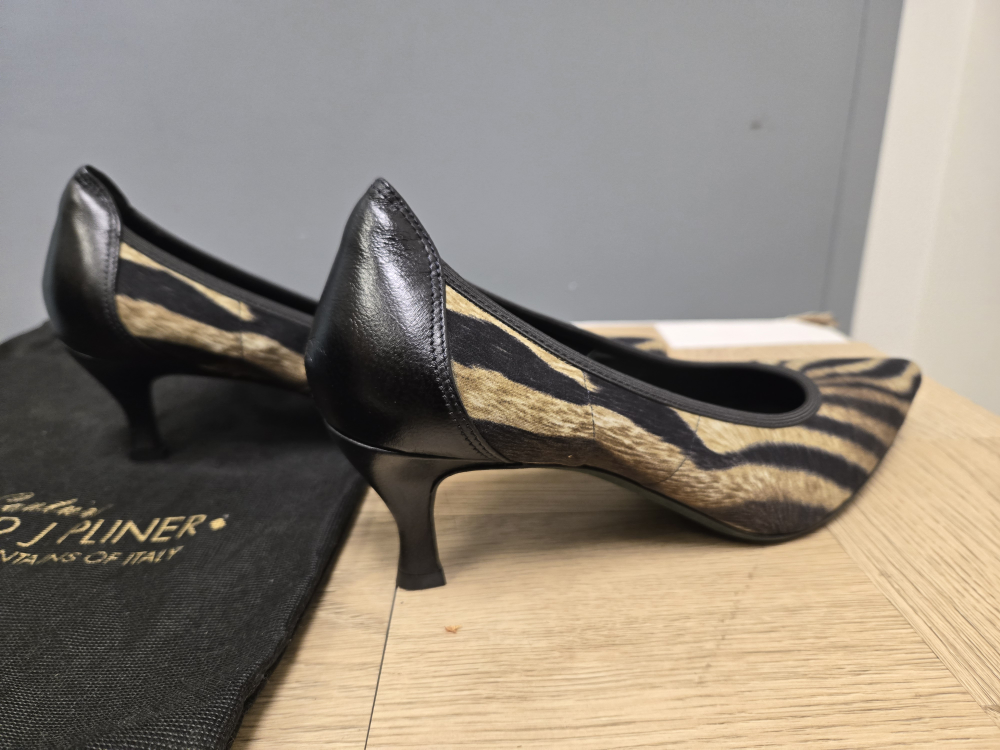 Donald J Pliner Couture Heels, Size 9 - photo 3