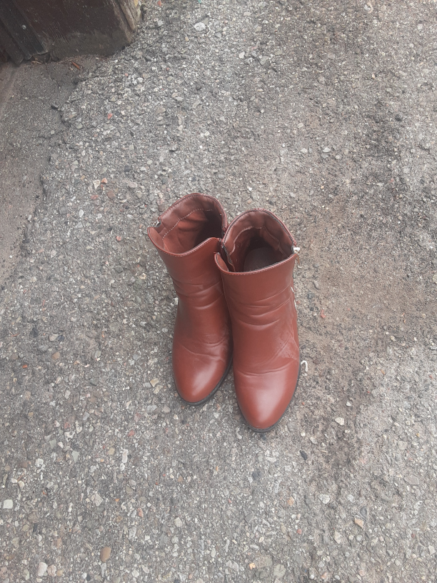 Brown Ankle Boots NY&C  Size 9