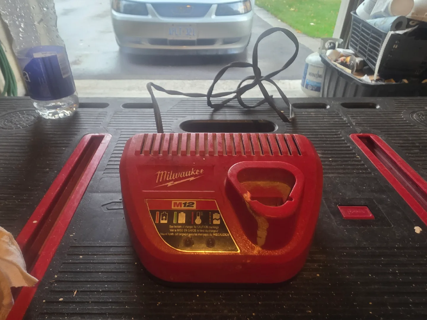 Milwaukee M12 Battery Charger thumbnail