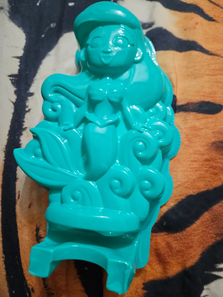 Disney Princess Ariel Pour n' Paint Craft Kit image indicator(2)