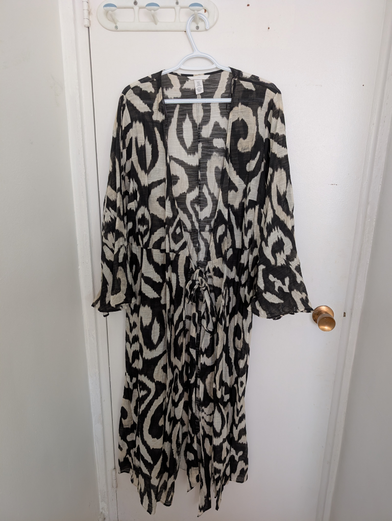 HM Black & White Kimono