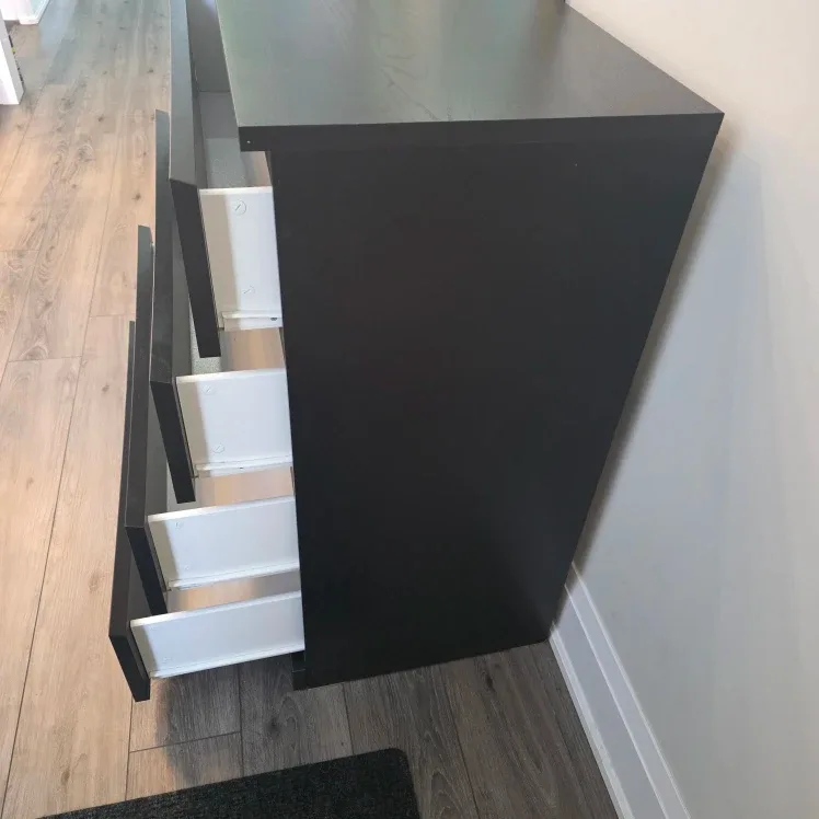 Ikea Malm 4-Drawer Dresser image indicator(6)