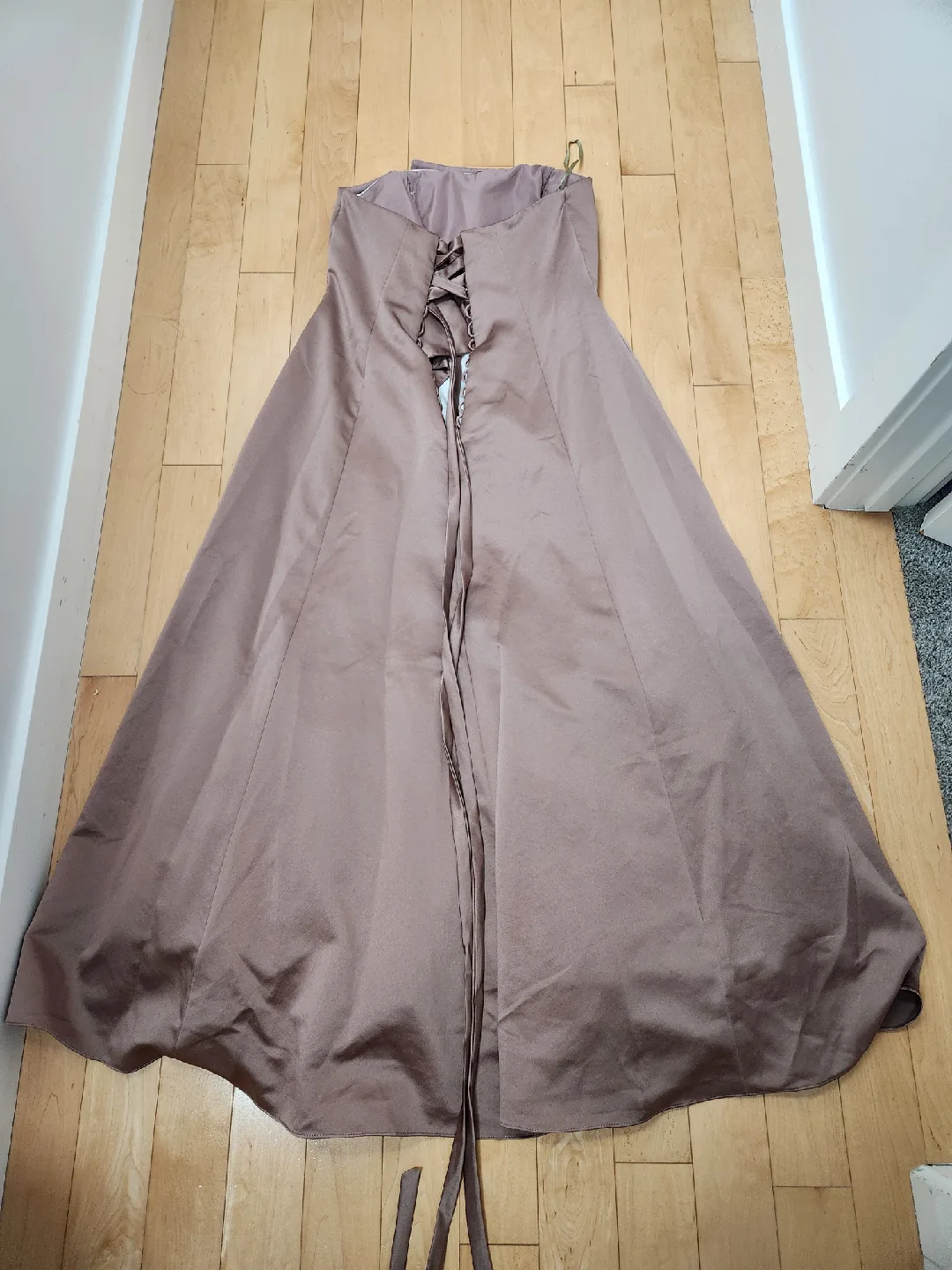 Brown Strapless Formal Dress - Size Large image indicator(4)