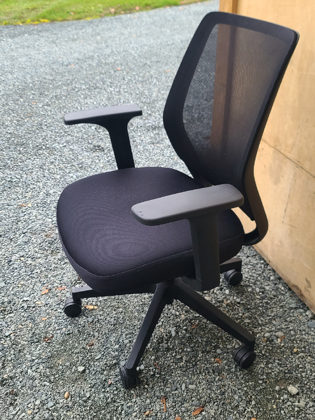Black Office Chair - photo 2