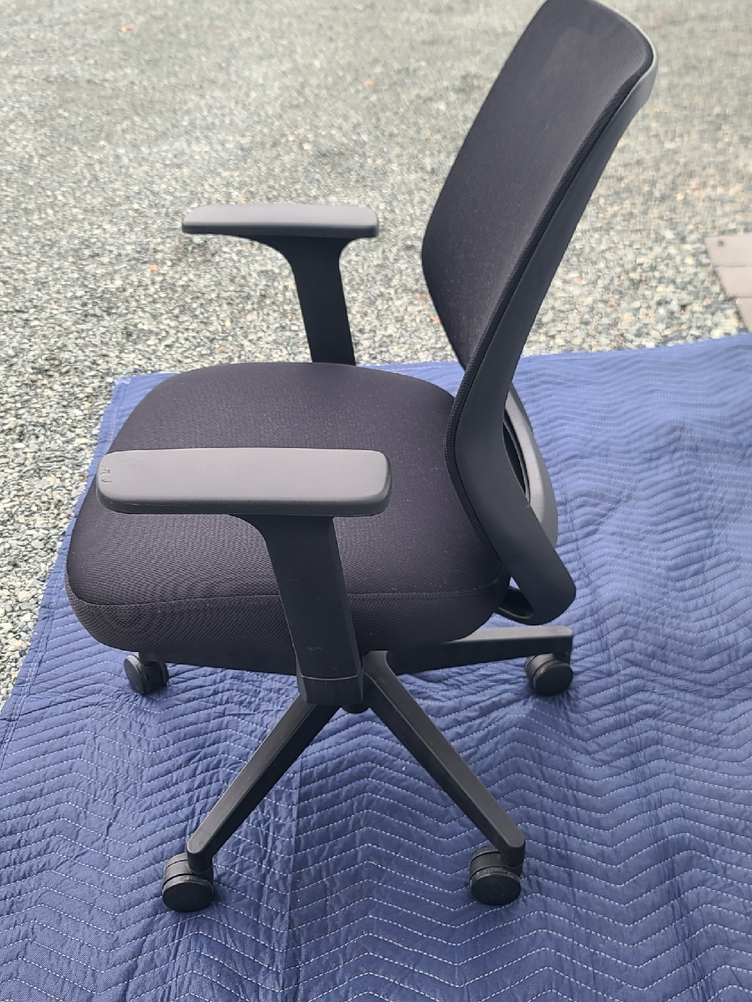 Black Office Chair - photo 4