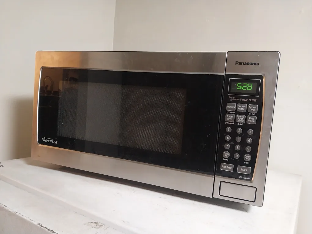 Panasonic Genius Sensor 1250W Microwave image indicator(6)