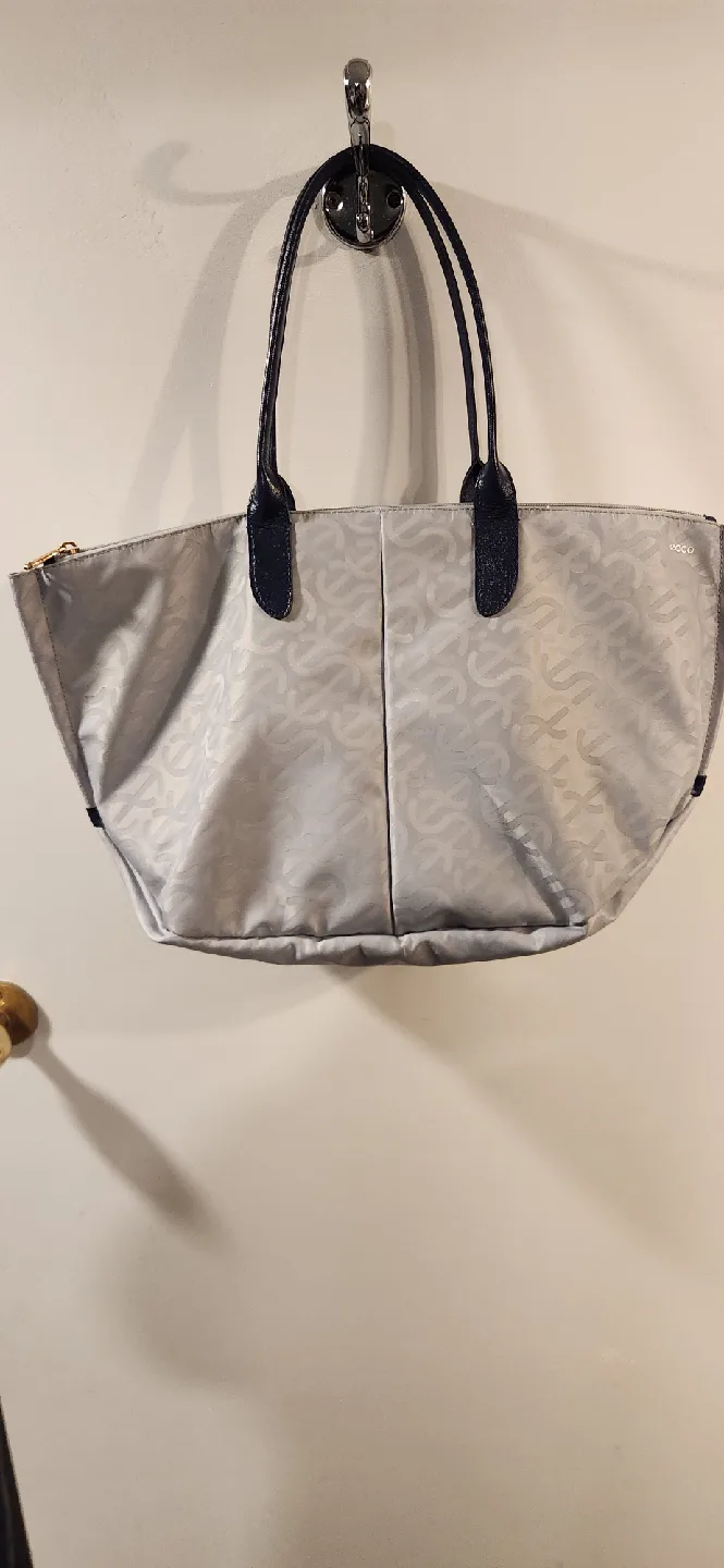 ECCO Tote Go Light E Wave Bag - Concrete image indicator(4)