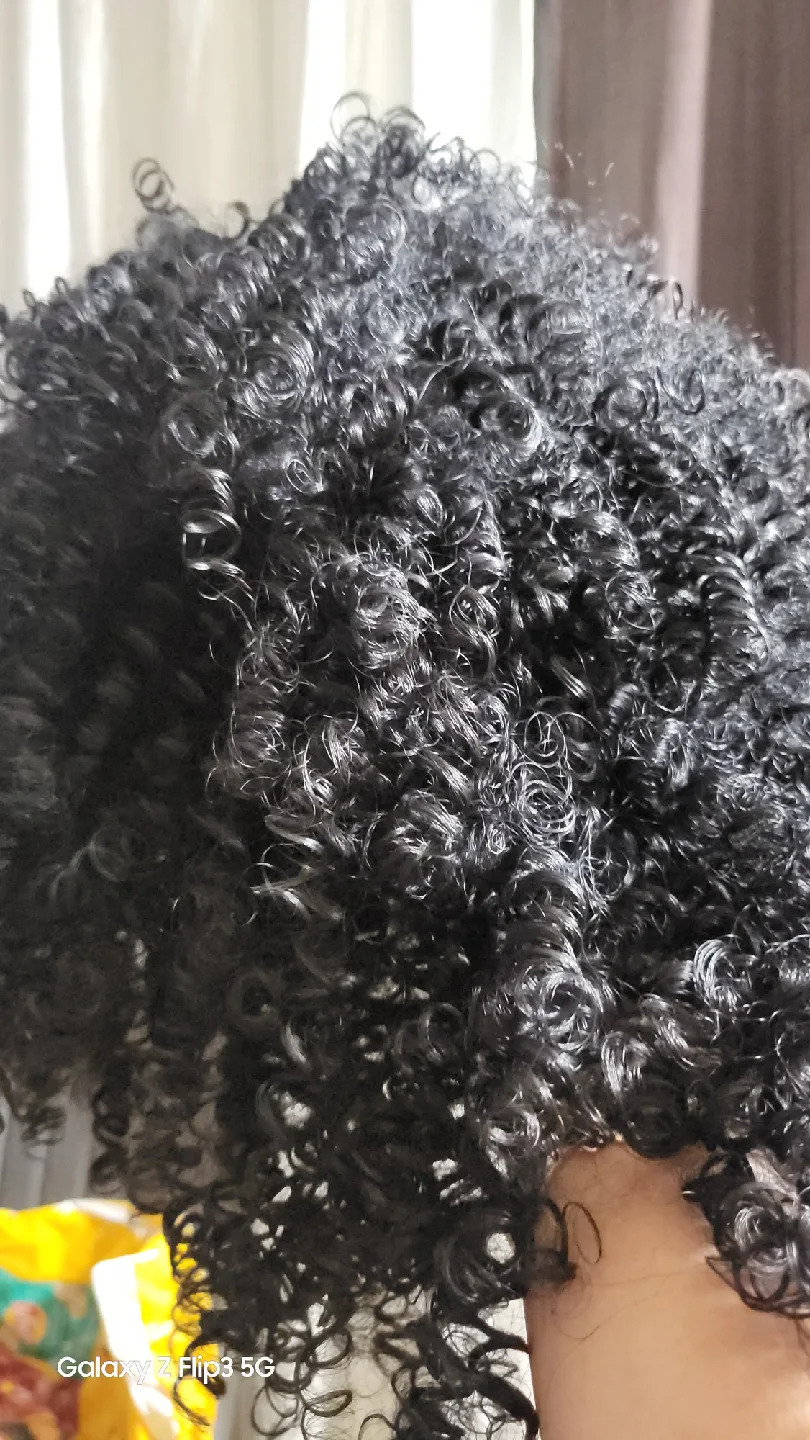 🥕 Black Curly Wig for Halloween image indicator(4)