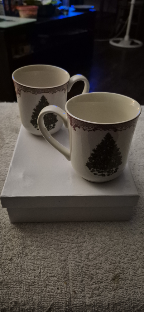 Johnson Bros England Christmas Tree Mugs - photo 3