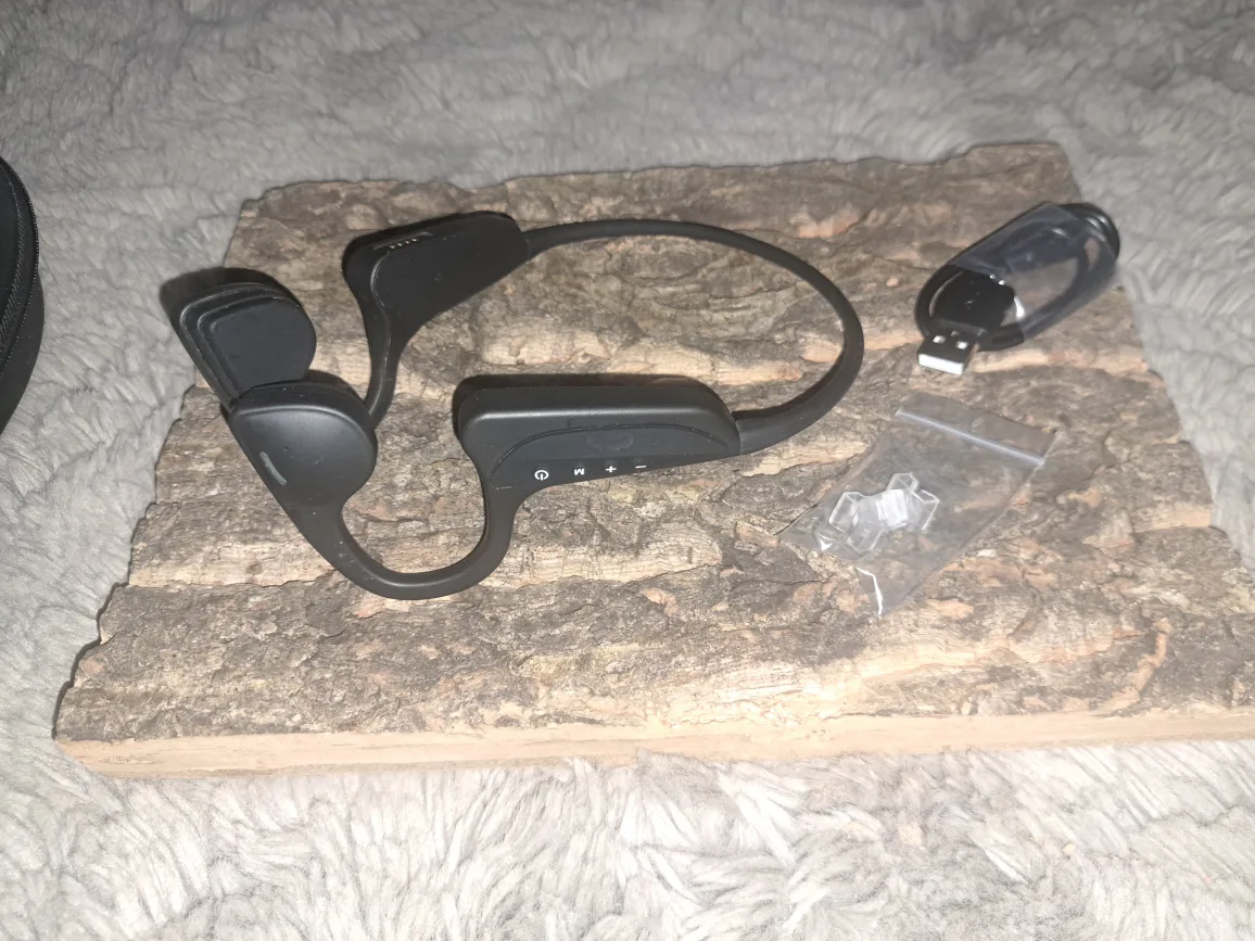 AfterShokz OpenMove Bone Conduction Headphones thumbnail