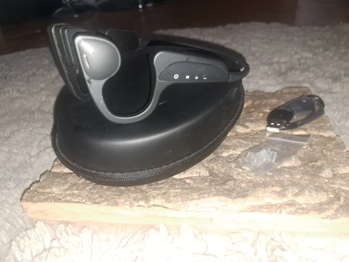 AfterShokz OpenMove Bone Conduction Headphones image indicator(2)