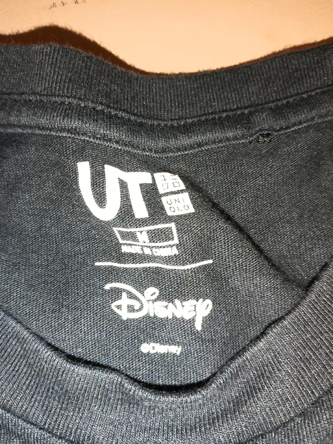 Disney x Uniqlo Mickey Mouse T-shirt - Size M image indicator(2)