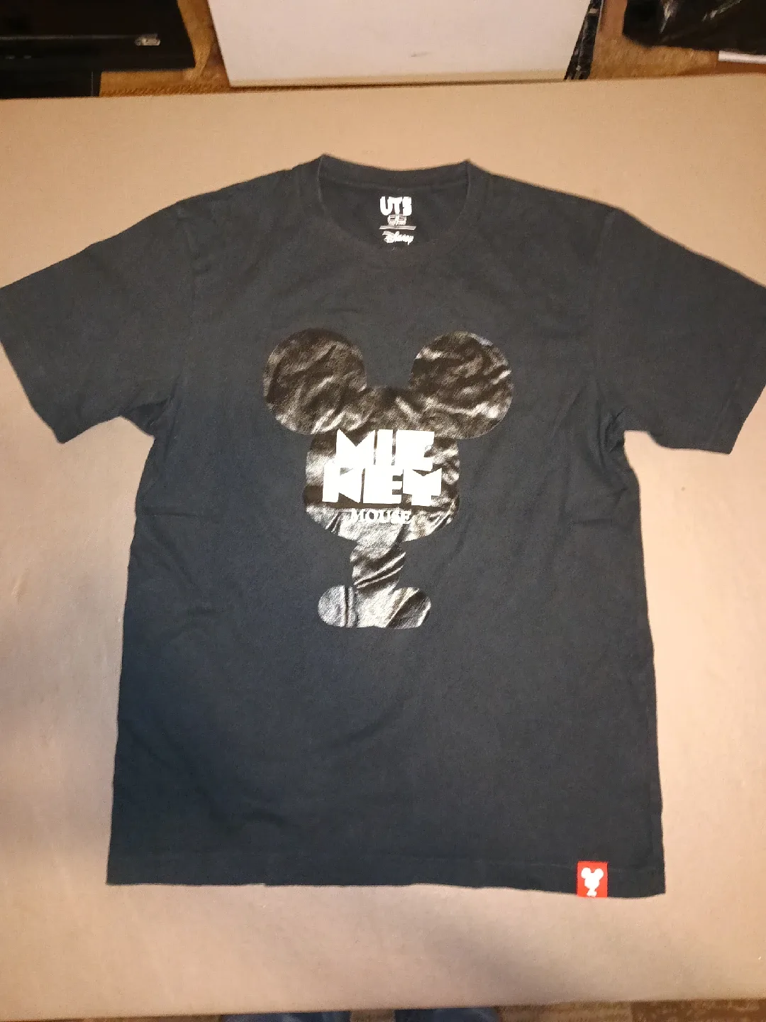 Disney x Uniqlo Mickey Mouse T-shirt - Size M image indicator(4)