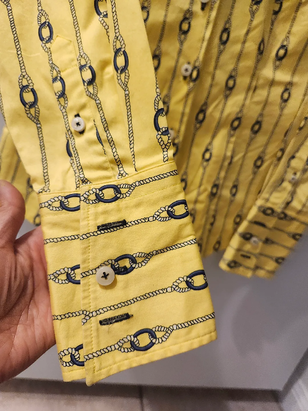 Tommy Hilfiger Yellow Chain Print Button Down - Size 4 image indicator(5)