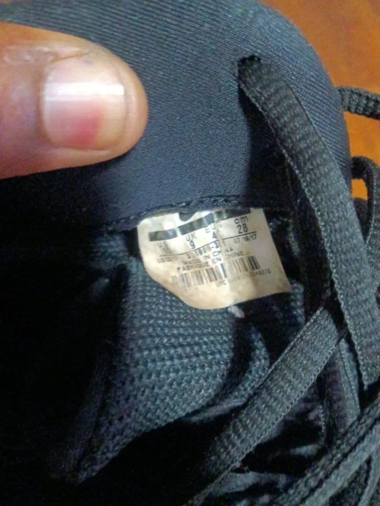 Nike Air Foamposite One, Size 10 us image indicator(2)