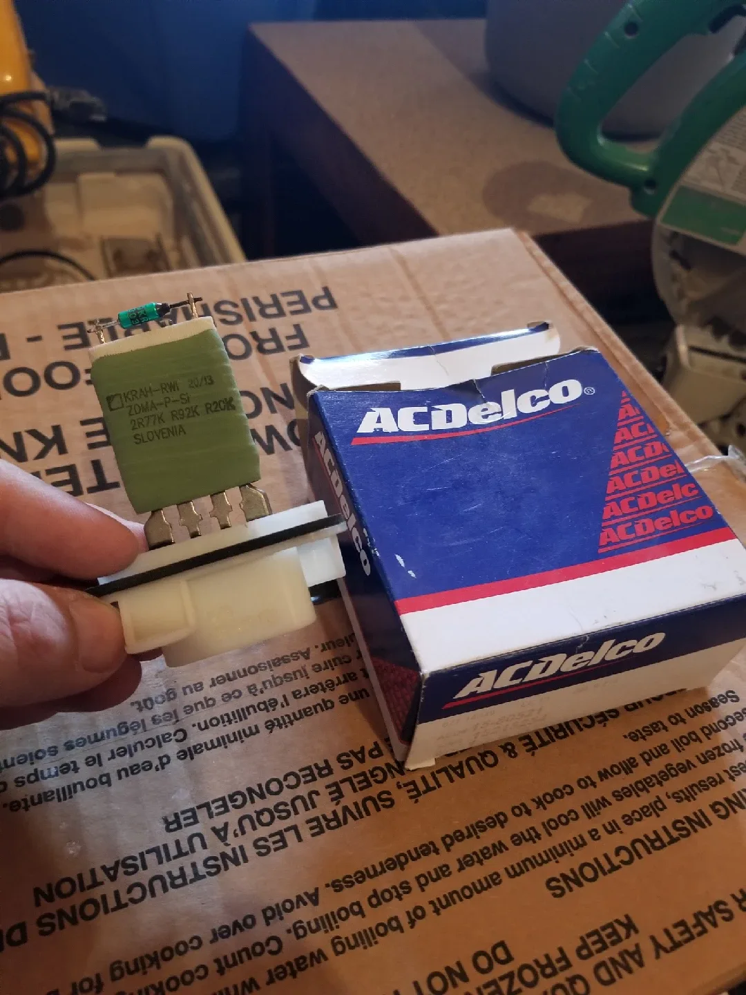 Chevrolet Colorado blower motor, resistor and wire harness image indicator(2)