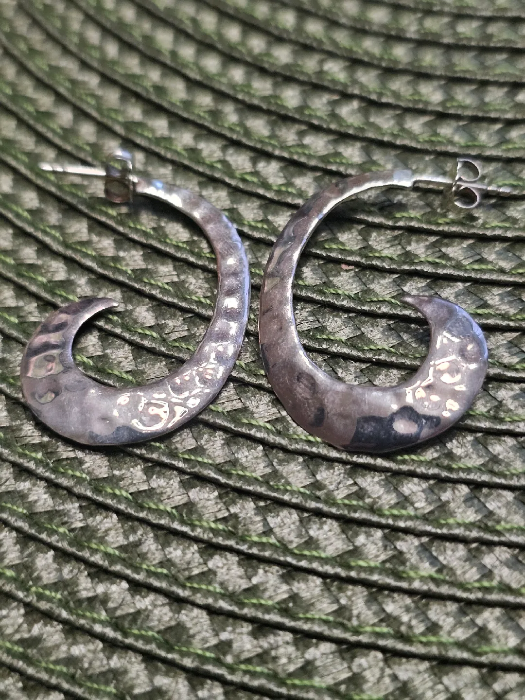 G.I.A.N.I. Sterling Silver Earrings Stamped 925 image indicator(2)