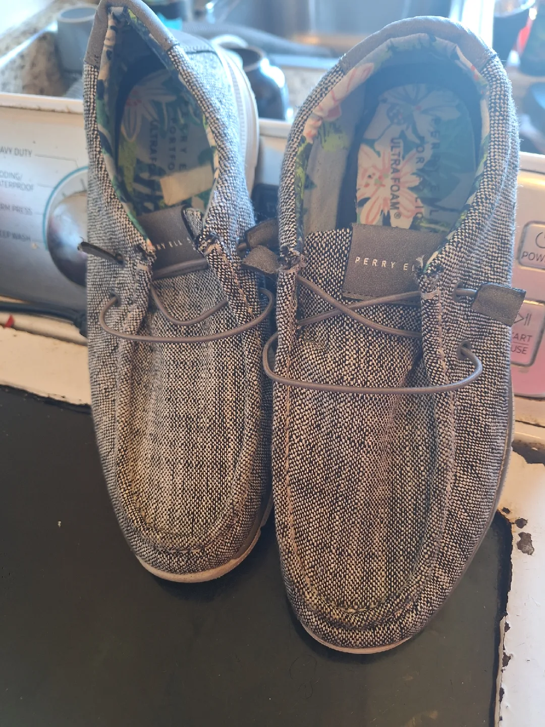 Perry Ellis Men's Casual Shoes image indicator(2)