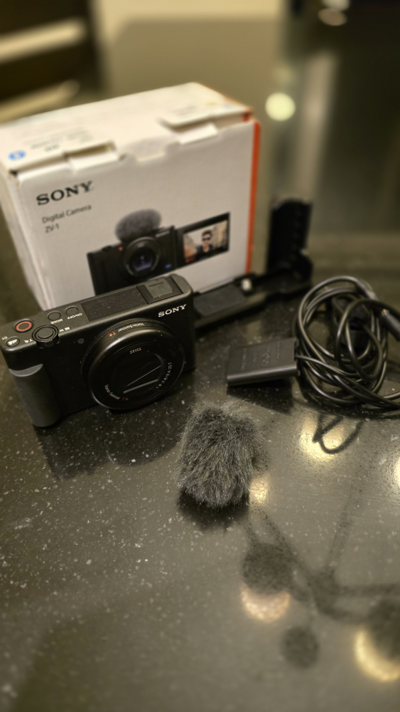 Sony ZV-1 Digital Camera - Like New! - photo 2