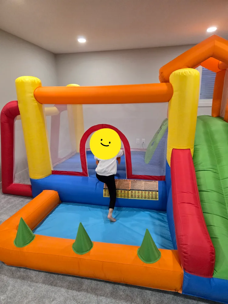 Balarir 7-in-1 Bouncy Castle for Kids (Ages 3-10) thumbnail