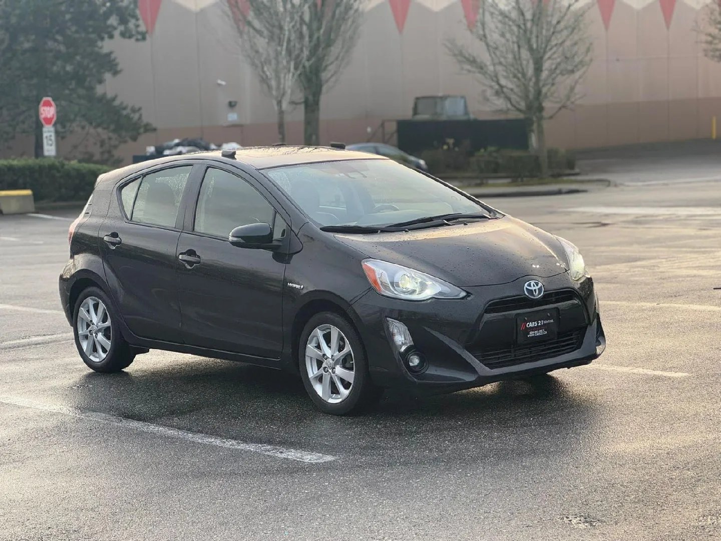 Toyota Prius C image indicator(10)