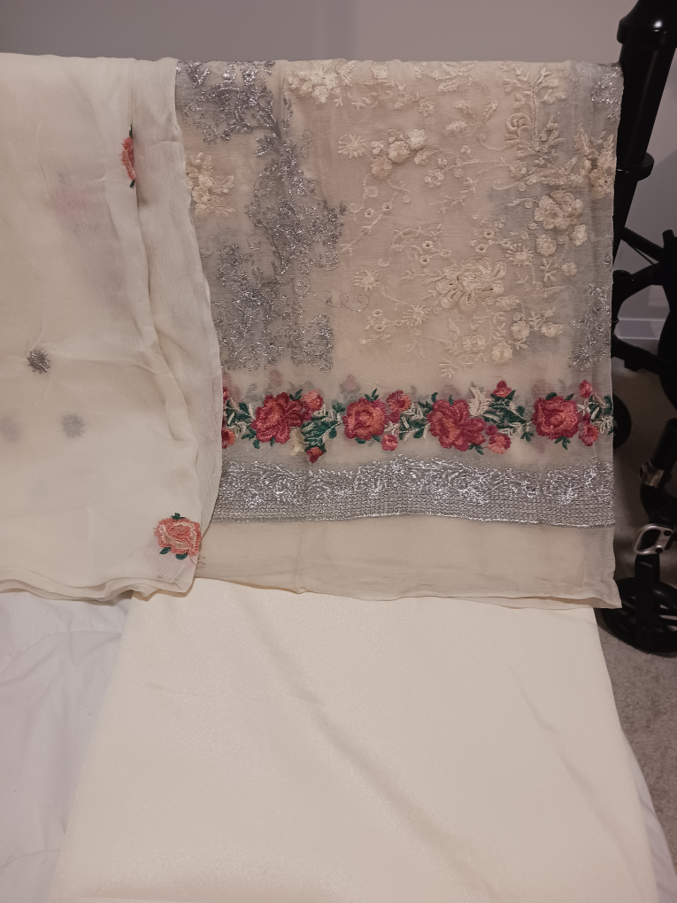 Cream Embroidered Salwar Kameez Suit beautiful lohre  sale - photo 3